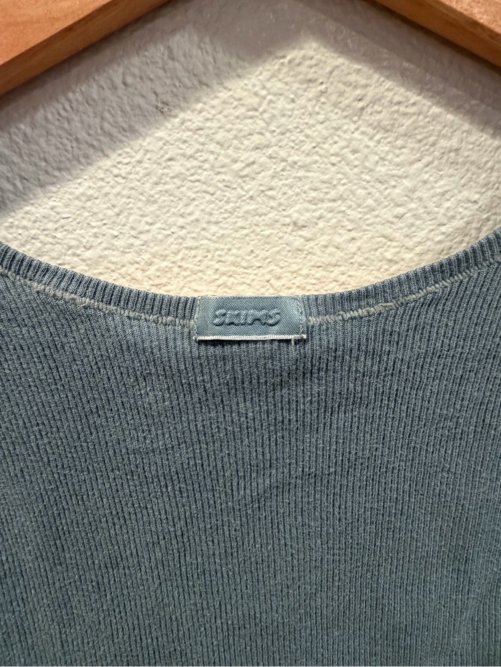 SKIMS Women's Blue Gray Ribbed Tank Top - Classic Scoop Neck - Picture 2 of 3